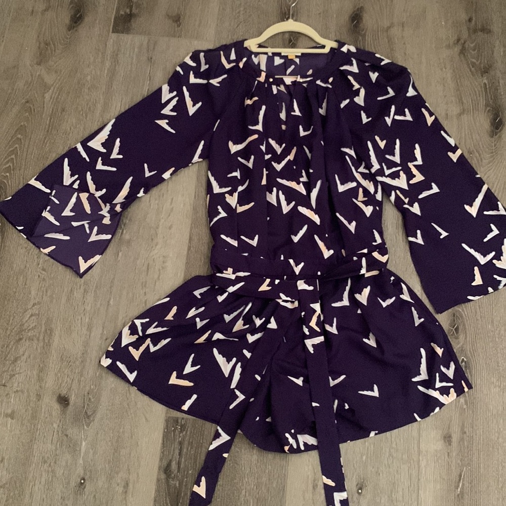 Anthro flowy, flattering short romper